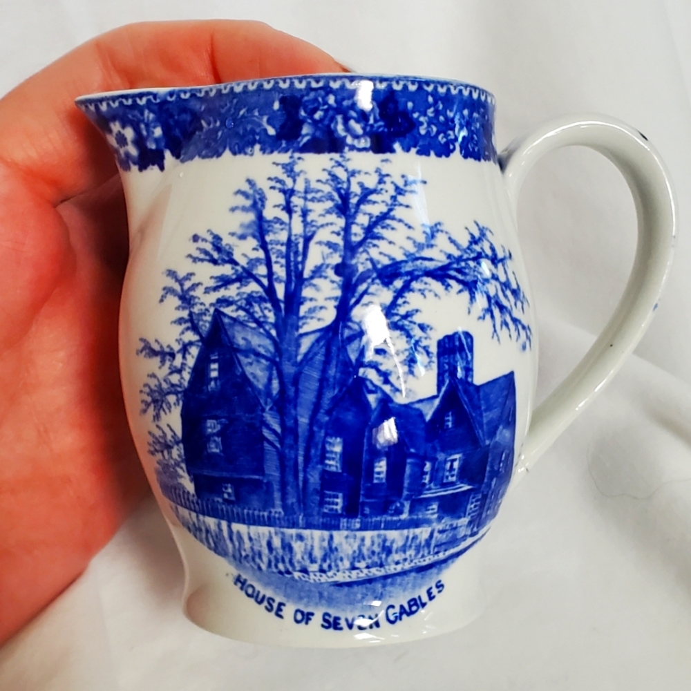 House of seven gables creamer